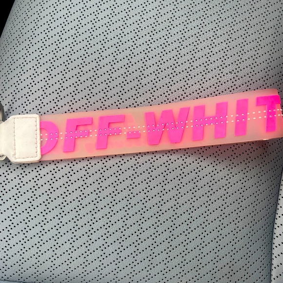 off-white pink wristlet - Picture 1 of 2